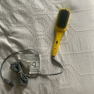 DryBar Brush Crush Heated Straightening Brush